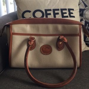 Dooney Boyrke satchel, like new condition